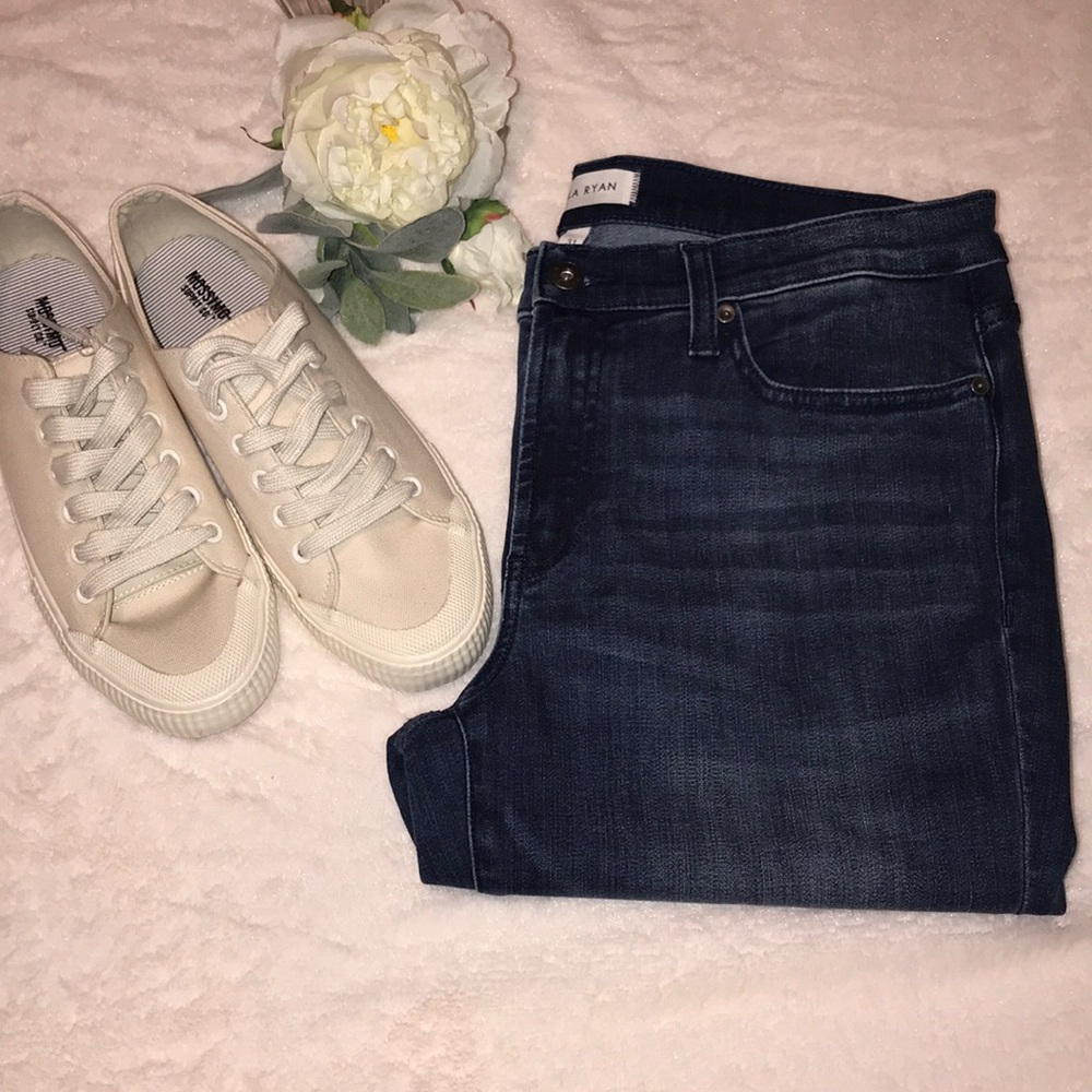 LILA RYAN STRAIGHT LEG JEANS